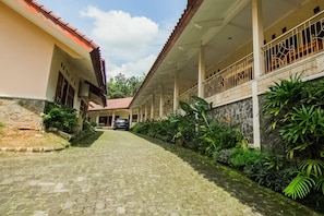 Front of property - Hotel O Wisma Langen Werdhasih (Ungaran)