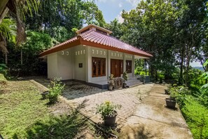 Front of property - Hotel O Wisma Langen Werdhasih (Ungaran)