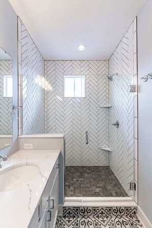 Bathtub, hair dryer, towels