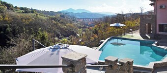 Holiday Home "Baia Di Campo" with Shared Pool, Private Garden and Wi-Fi