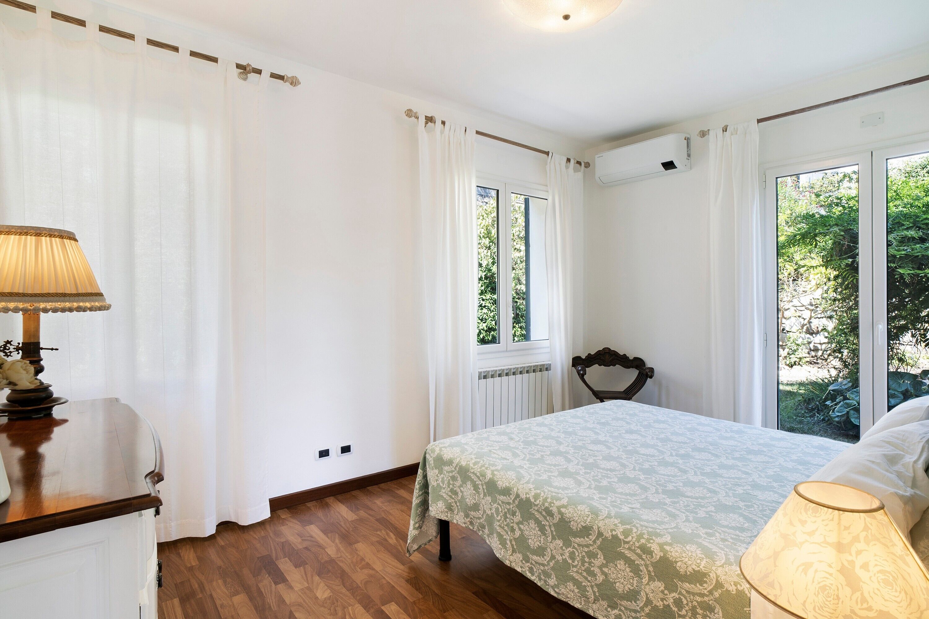 1 camera, ferro/asse da stiro, Wi-Fi gratuito, lenzuola