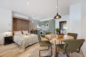 1 Schlafzimmer, Bügeleisen/Bügelbrett, kostenloses WLAN, Bettwäsche