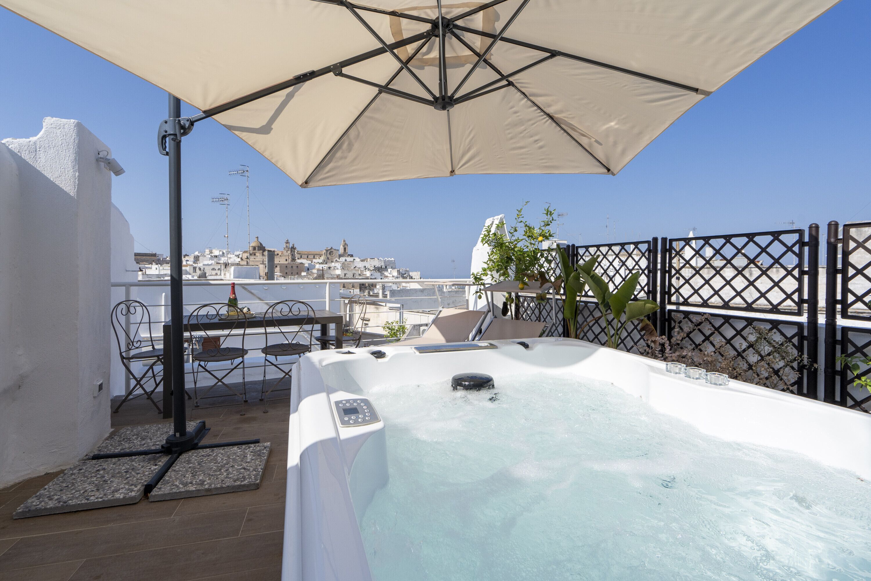 Bain à remous extérieur