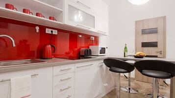 Fridge, microwave, toaster