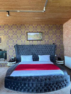 Suite reial | 1 dormitori, planxa i posts de planxar i wifi gratuïta