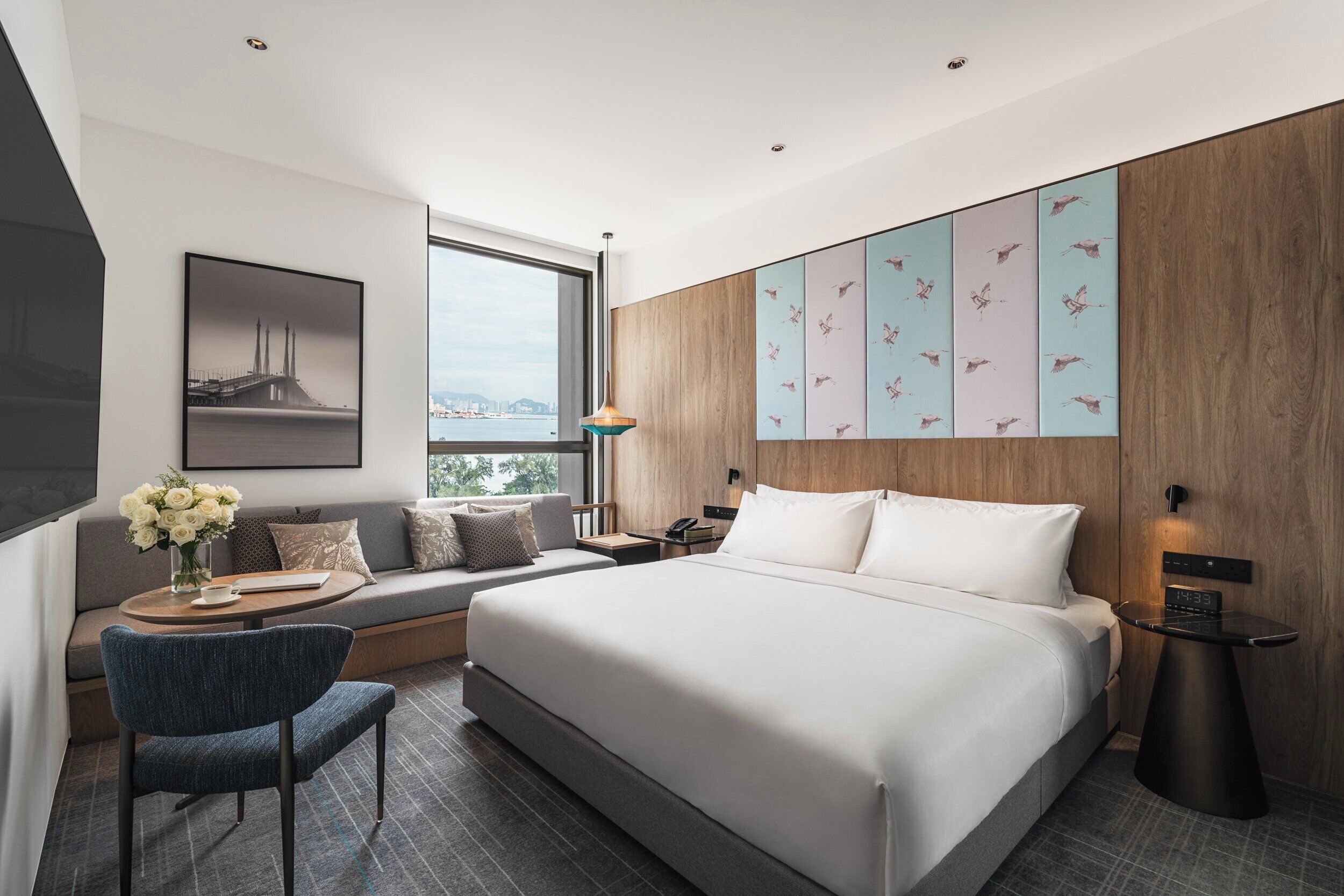 1 dormitorio, ropa de cama hipoalergénica, edredones de plumas y minibar