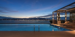 Indoor pool, outdoor pool, open 8:00 AM to 7:00 PM, pool loungers - Crowne Plaza Penang Straits City by IHG (Butterworth)