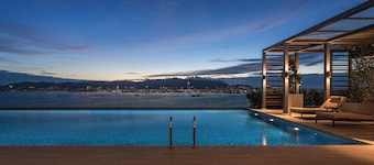 Crowne Plaza Penang Straits City by IHG