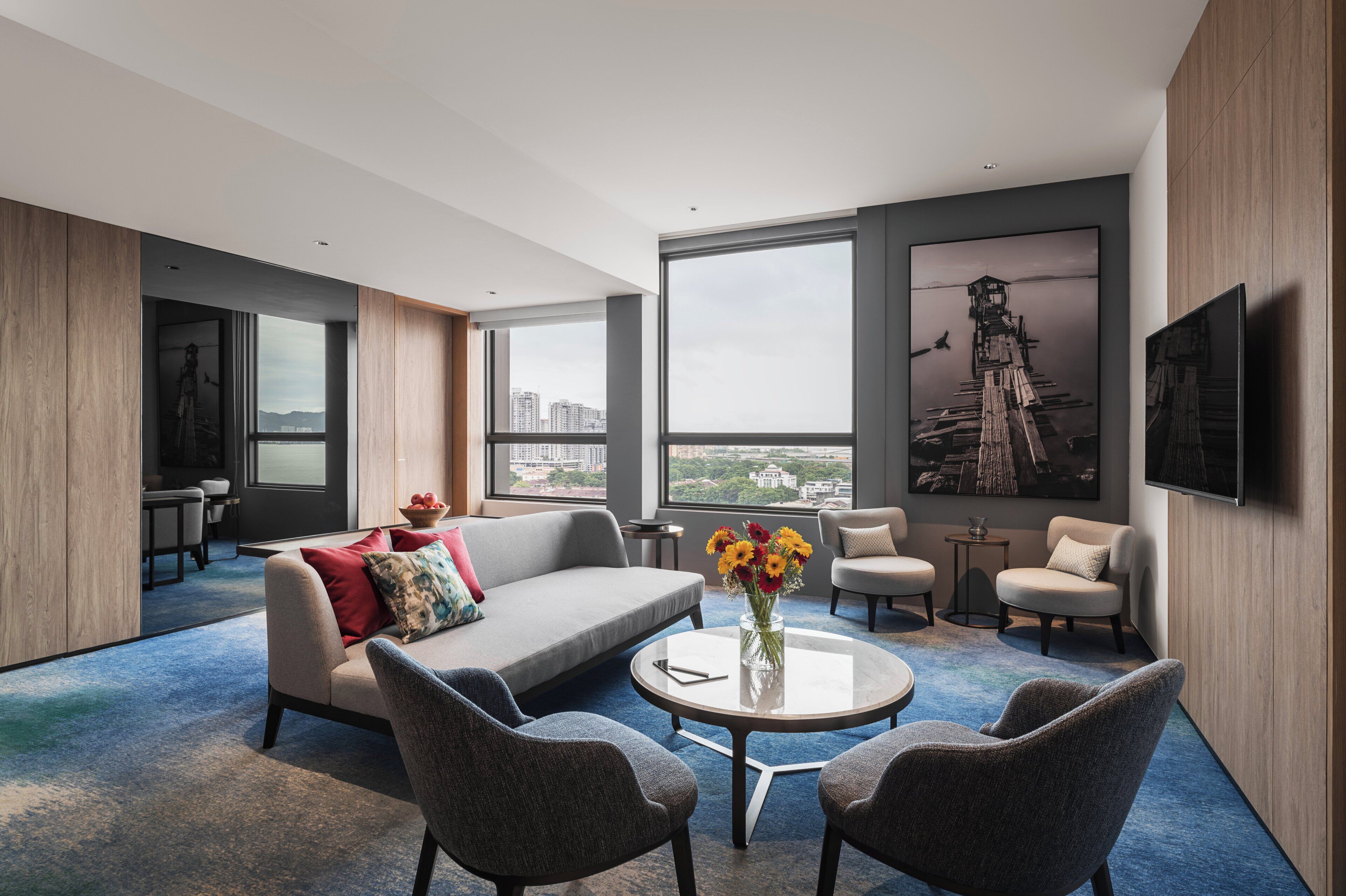Suite, 2 Bedrooms, Club Lounge Access, Sea View (Club Lounge Access) | 1 bedroom, hypo-allergenic bedding available, down comforters, minibar