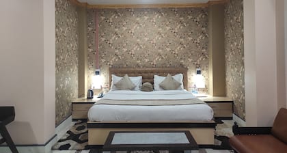 Hotel Rising Sun