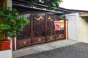 Fachada de la propiedad