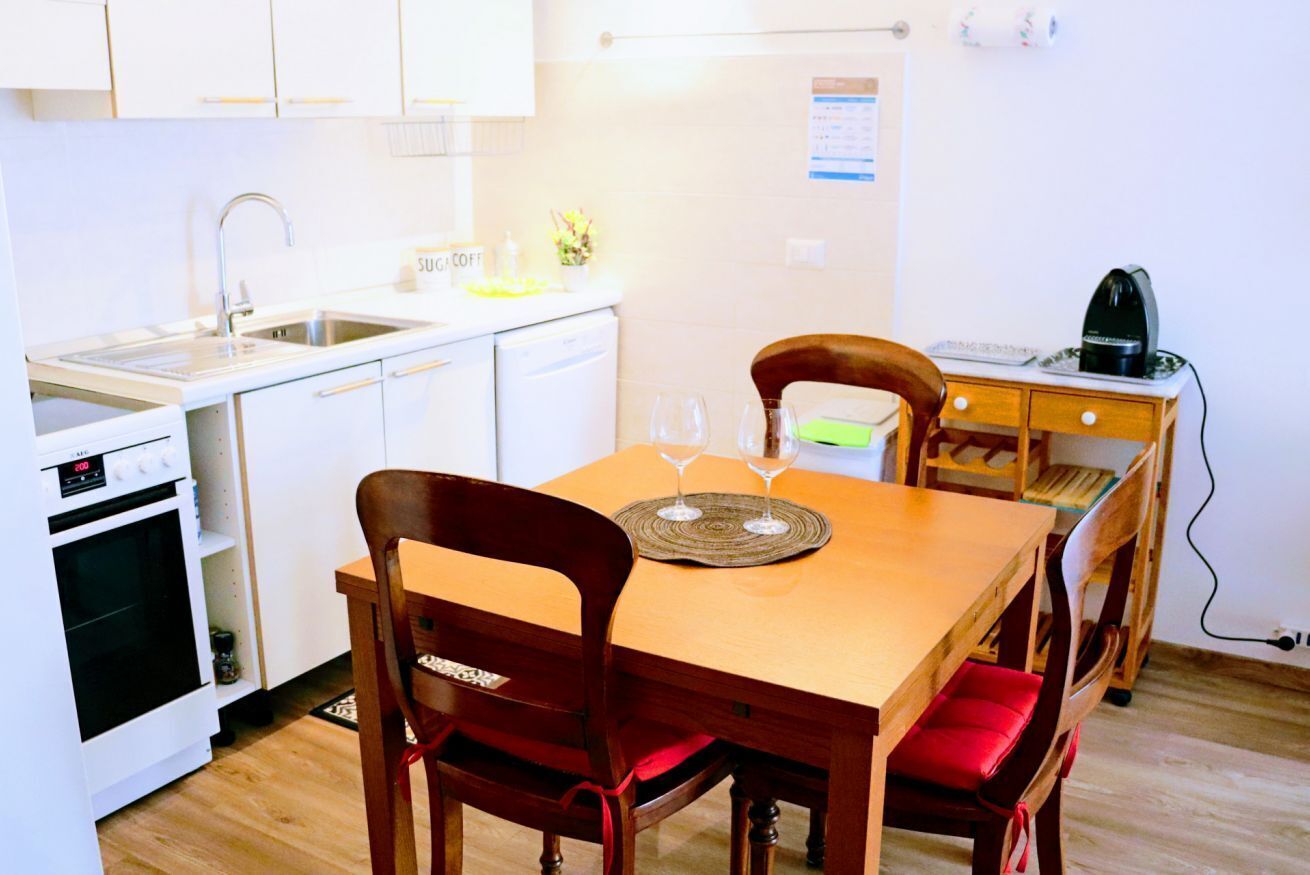 Frigorifero, microonde, forno, lavastoviglie