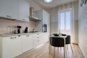 Fridge, microwave, dishwasher, toaster