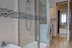 Shower, bidet, towels, shampoo - GuestHost - Luce: bilo x4 vicino San Raffaele (Vimodrone)