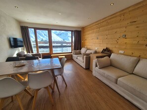 TV - Renovated apartment, 7 ppl, near slopes, balcony, pets allowed (Tignes)