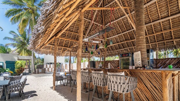Bar (on property) - V HOTEL IN PAJE (Paje)