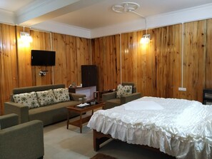 Suite | Soundproofing, free WiFi - Ziro Valley Resort (Lower Subansiri)