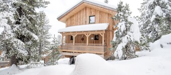 Chalet #33 with IR-sauna and indoor whirlpool