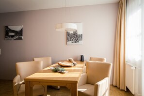 Dining - Apartment # 11 with balcony (Turrach)