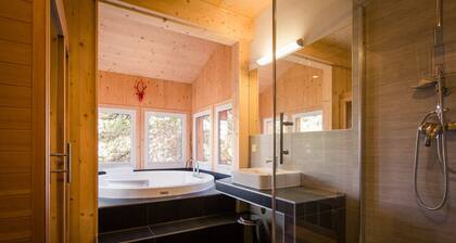 Chalet # 17 with IR-sauna, indoor whirlpool and outdoor whirlpool