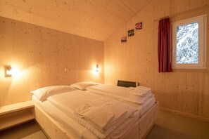 4 Schlafzimmer, kostenloses WLAN, Bettwäsche