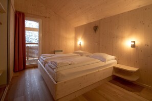 4 Schlafzimmer, Bügeleisen/Bügelbrett, kostenloses WLAN, Bettwäsche