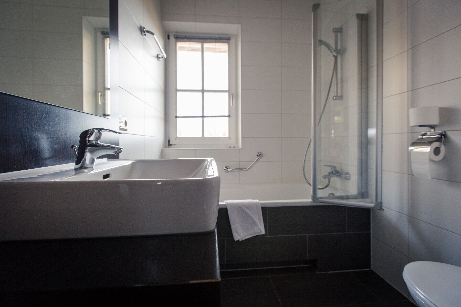 Baignoire, serviettes fournies