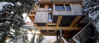 Chalet # 3 with sauna, indoor whirlpool and outdoor whirlpool