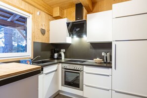 Refrigerador, microondas, horno y lavavajillas