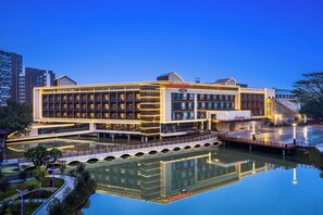 Exterior - Hampton by Hilton Dongguan Songshan Lake (Dongguan)