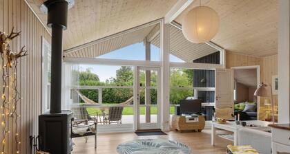 Amazing home in Fårevejle with sauna