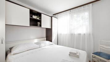 2 makuuhuonetta, ilmainen Wi-Fi, vuodevaatteet