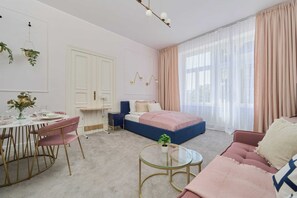 Iron/ironing board, WiFi, bed sheets - Święty Marcin 8 | Stylish Apartment | Smart TV (Poznan)