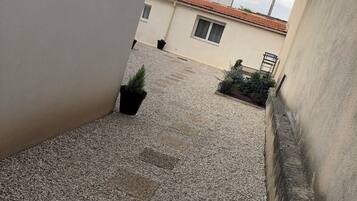 Enceinte de lâhĂ©bergement