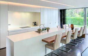 Fridge, oven, dishwasher, coffee/tea maker - Beautiful home in Bocholt with WiFi (Bocholt)