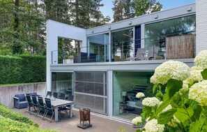 Outdoor dining - Beautiful home in Bocholt with WiFi (Bocholt)
