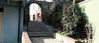 Cozy recently renovated apartment nestled in the historic center