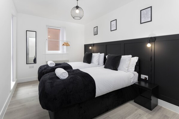2 bedrooms, iron/ironing board, WiFi, bed sheets