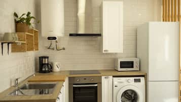 Fridge, microwave, oven, coffee/tea maker