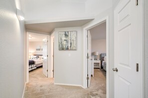 3 bedrooms, desk, iron/ironing board, free WiFi