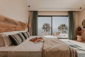 Suite supérieure, vue sur la mer | 1 chambre, literie de qualité, minibar, accès au Wi-Fi (inclus)
