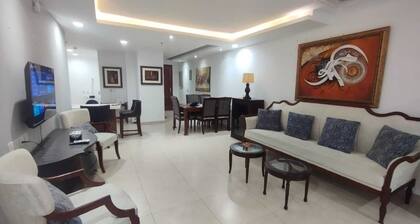 Luxury 1 bed apartment Goldcrest Mall and residency