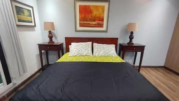 1 chambre, fer et planche Ă  repasser, Wi-Fi, draps fournis