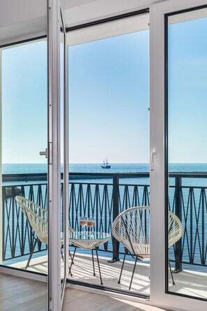 Balcony - Bulwar Zachodzącego Słońca by Renters (Darlowo)