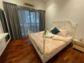 5 Schlafzimmer, Bügeleisen/Bügelbrett, WLAN, Bettwäsche