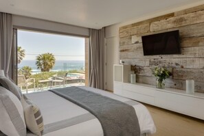Villa | 4 bedrooms - Element House - Contemporary and Upmarket Villa (Cape Town)