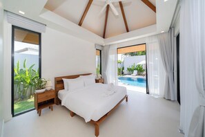 Vila superluxo | Cofres nos quartos, ferros/tábuas de passar roupa, Wi-Fi de cortesia