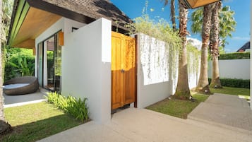 Signature Villa | 2 bedrooms, in-room safe, iron/ironing board, free WiFi