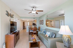 Smart TV - 2b 2b Ocean View - Pool-Hot Tub - Sunset Vistas #508s (Treasure Island)