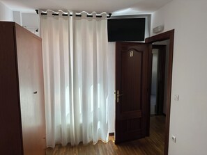 Basic-Zweibettzimmer | Allergikerbettwaren, kostenloses WLAN